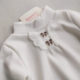 Polera corbatín