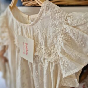 Blusa flower cream