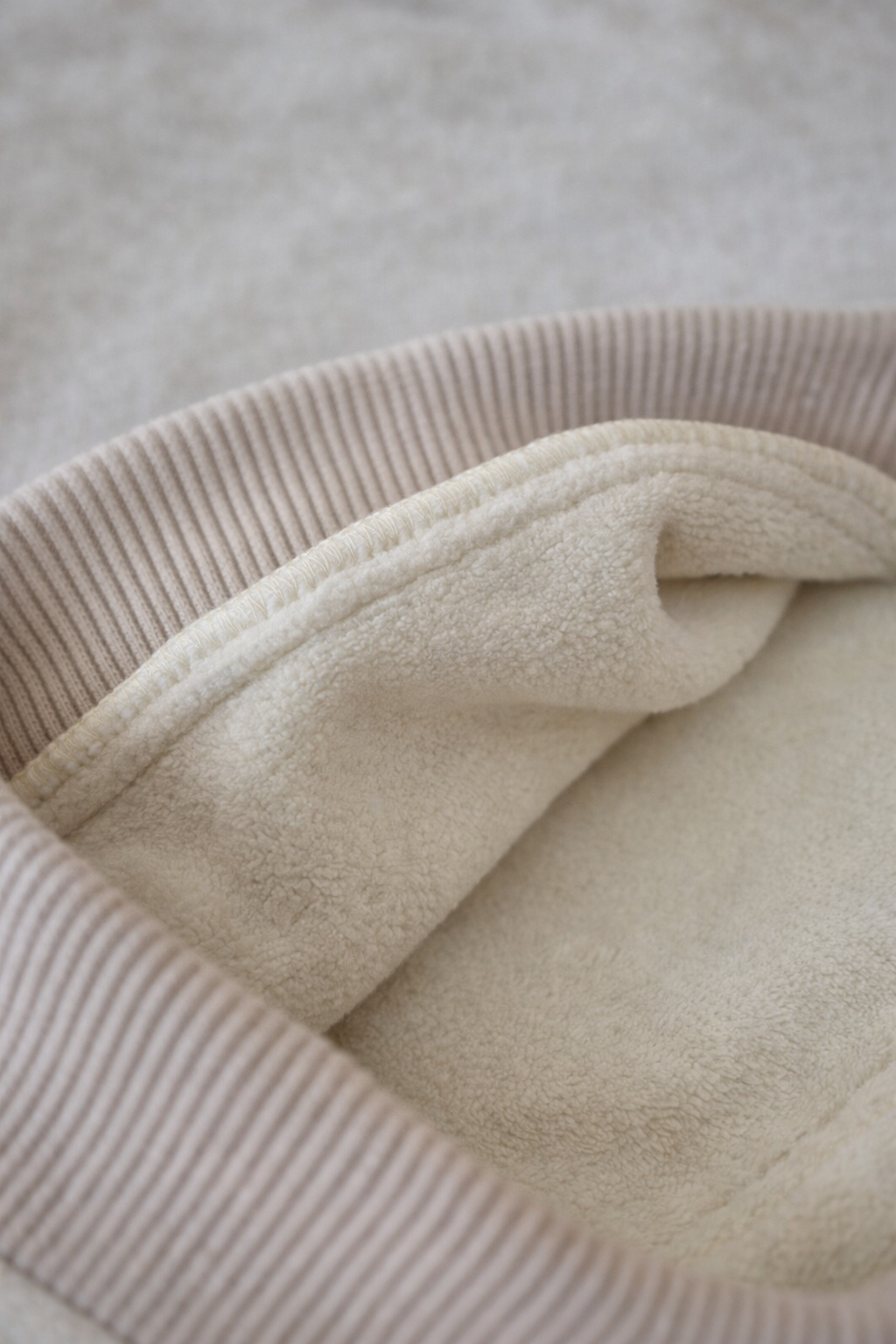 Buzo bordado - Imagen 4