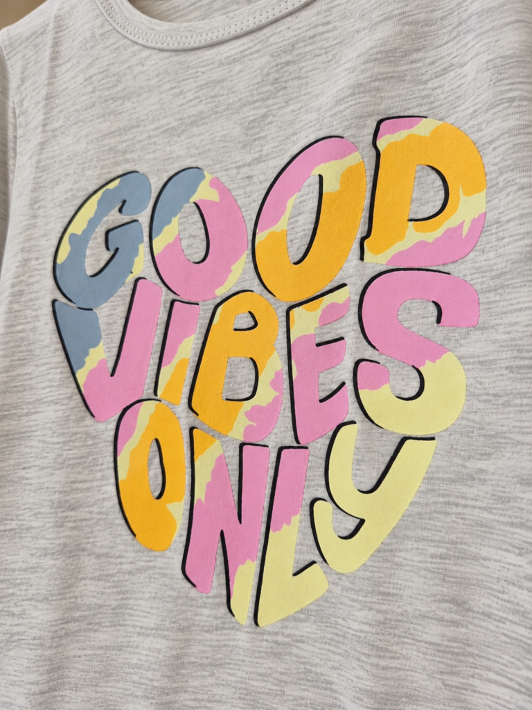 Camiseta good vibes